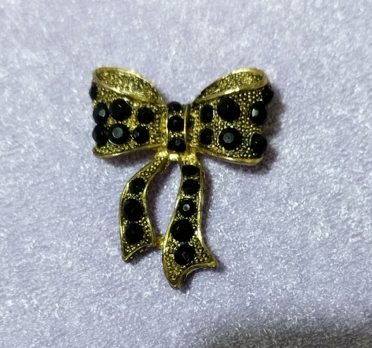 Брошь бантик ретро.