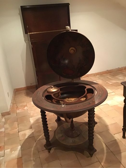 Antiguidades e velharias