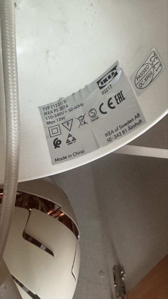 Candeeiro Ikea.