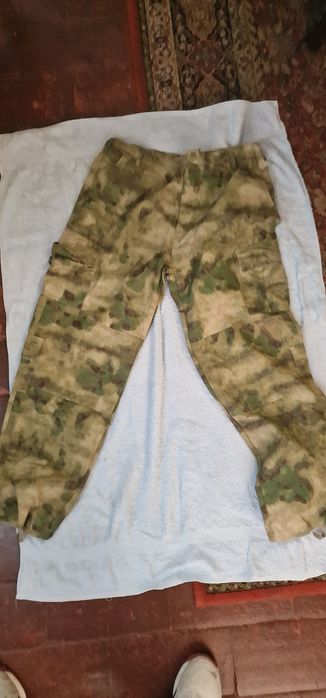 Roupa de Paintaball/airsoft (camuflados) e mochila