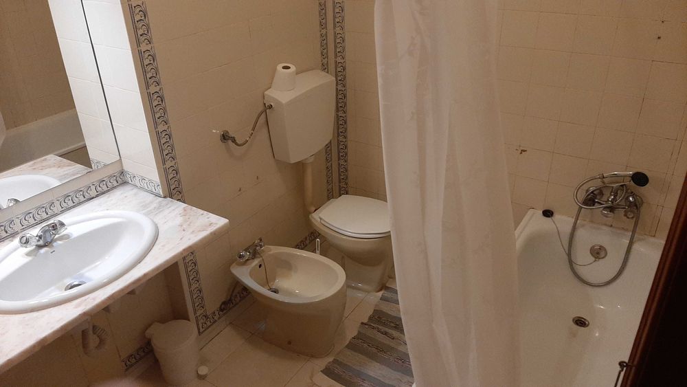 Quarto casal em Alhandra, V. F. Xira
