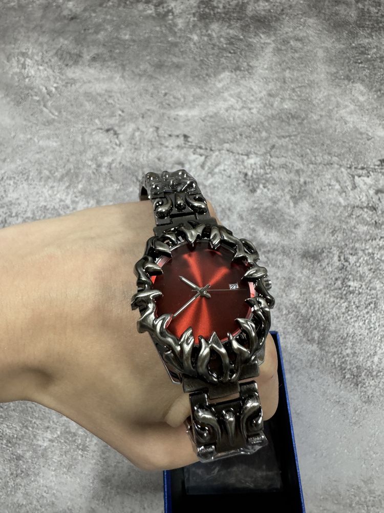 rolex alabaster годинник на руках