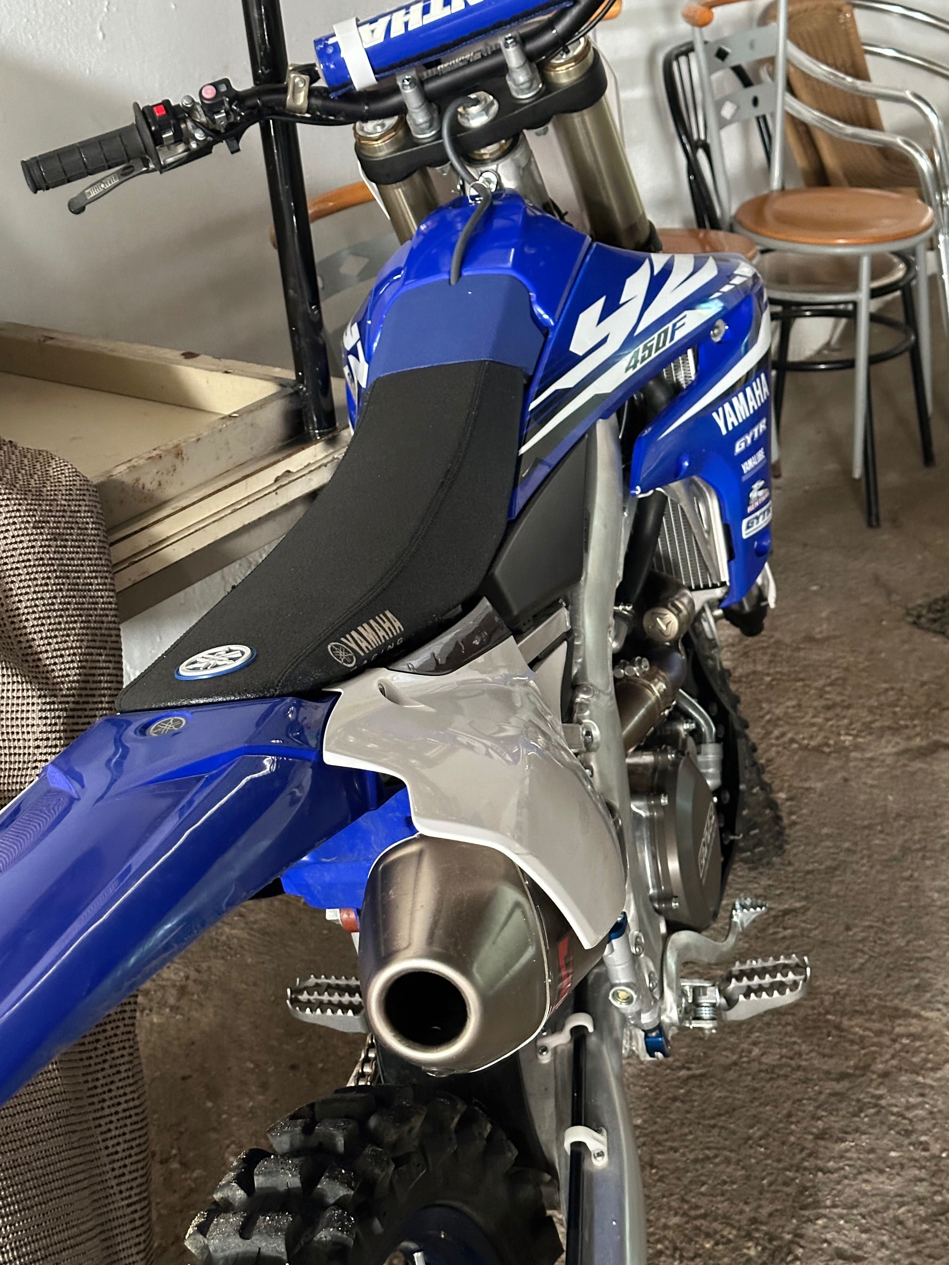 Yhamaha YZ 450F nova