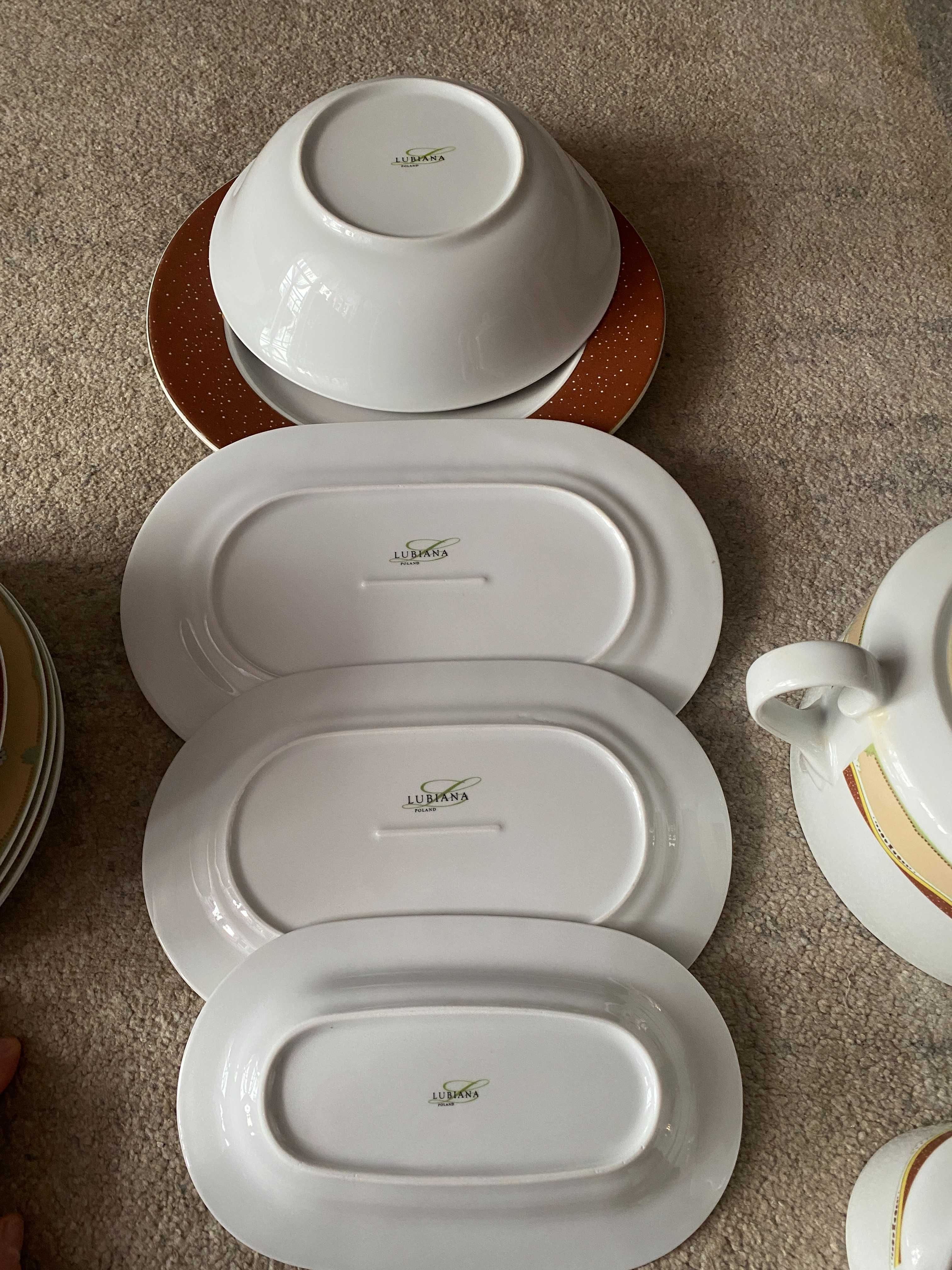 Sprzedam porcelanowy serwis obiadowy dla 6 osób