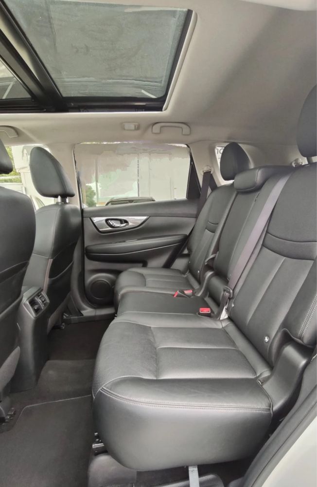 SUV Nissan X-Trail Tekna Panorâmico - 7 Lugares