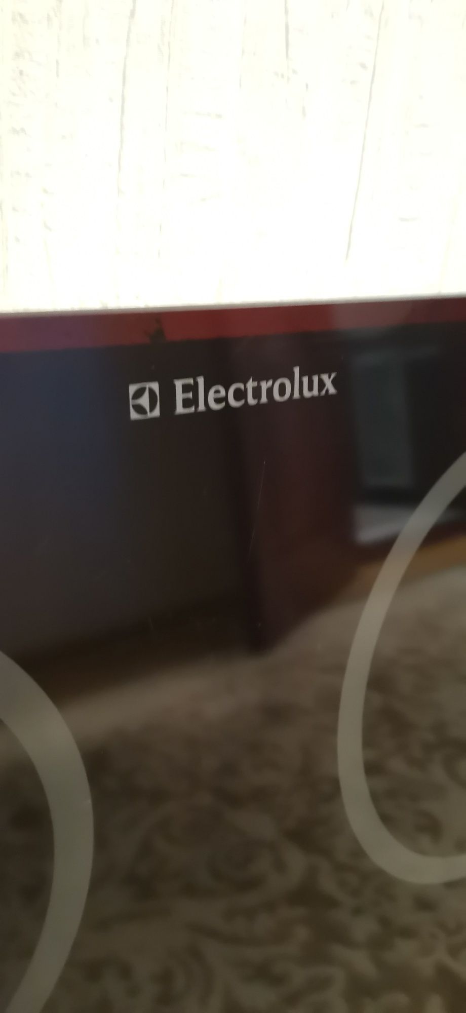 Резерв Варильна поверхня electrolux варочная поверхность стеклокерамич