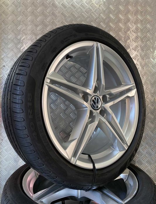 Koła Volkswagen Passat Golf Arteon 8x18 ET40 5x112 Skoda Adax Koźle