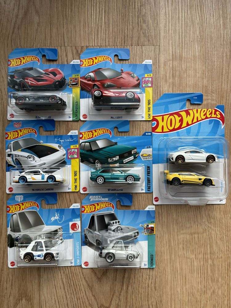 Hot Wheels zestaw (Bugatti, Audi, McLaren, Porshe, JDM, Exotics)