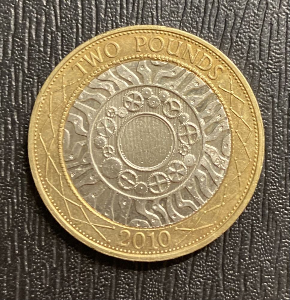 Продам набір з трьох монет номіналом 2 фунти Великої Британії