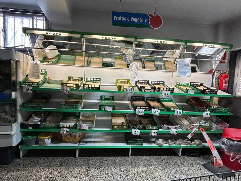 ÚLTIMA OPORTUNIDADE - expositor para Fruta e Frescos