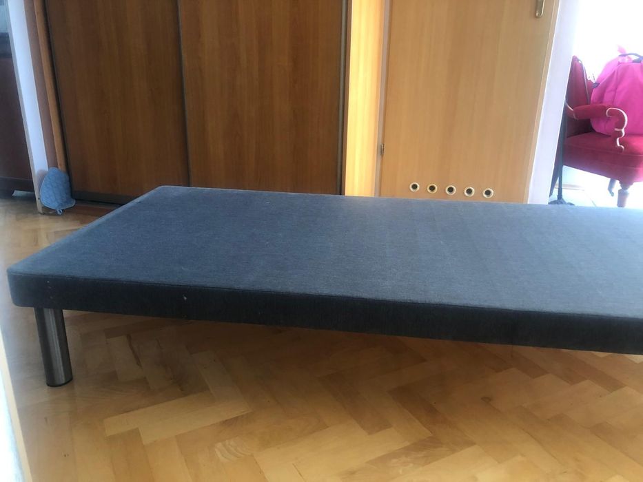 Rama łóżka i materac 90x200