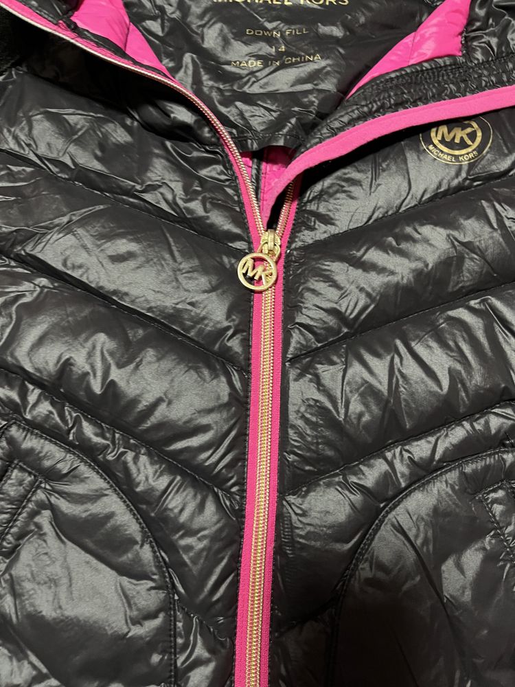 Michael Kors pikowana ocieplana kurtka bluza czarna z kapturem r XS