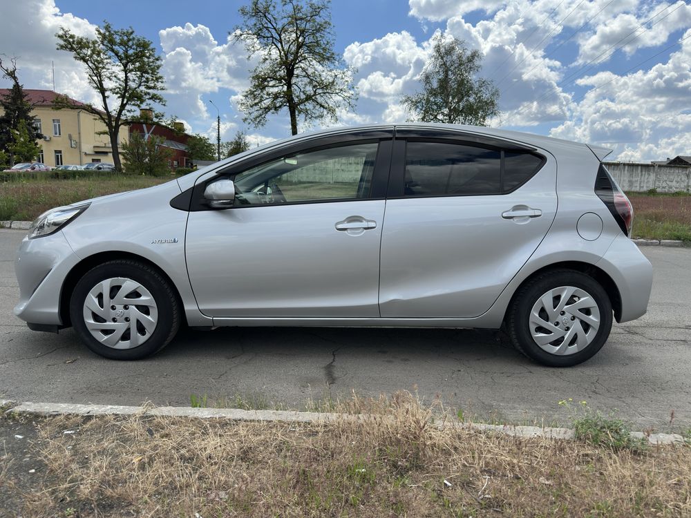 Продам Toyota Aqua 2019 рік 1.5 гібрид 11500$