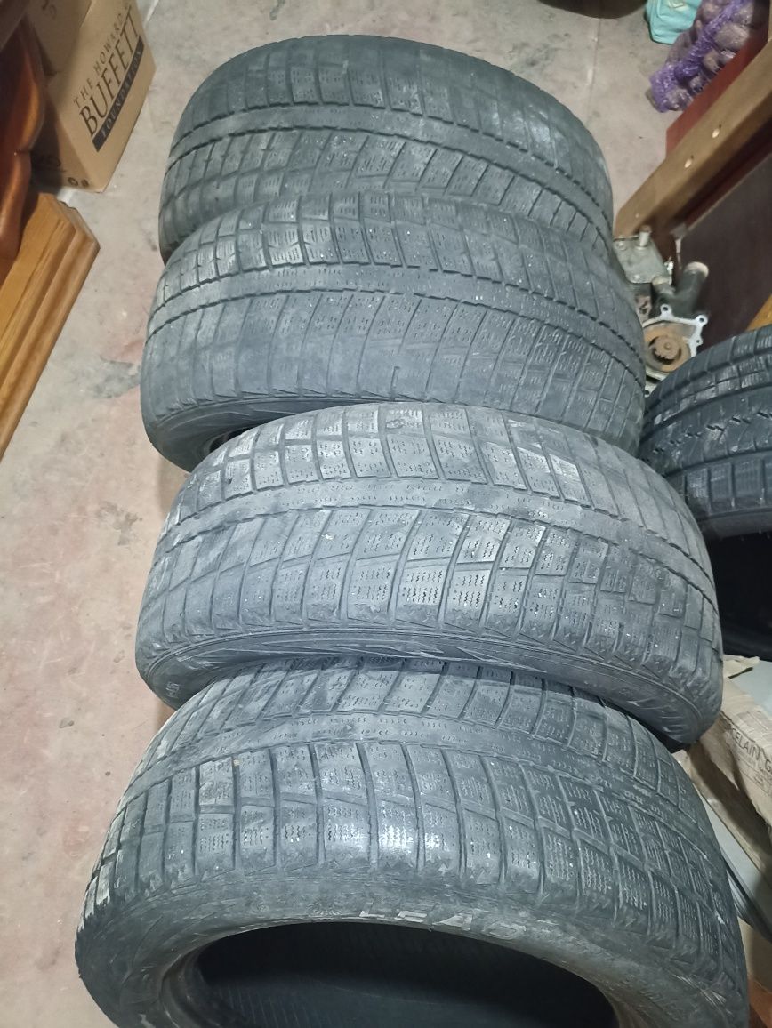 Комплект гуми зимової 225/55/r16 99t