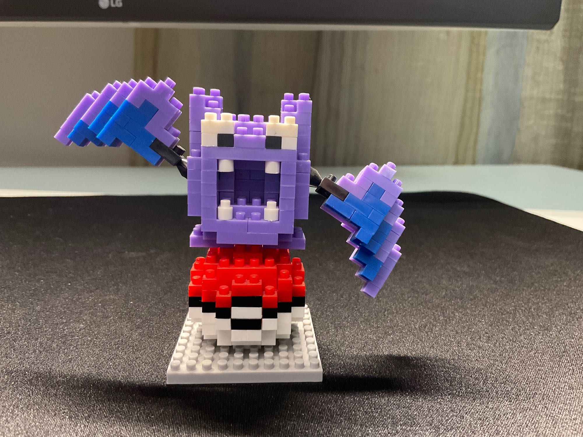 Mini Lego Pokémon Zubat com Pokébola Blocos