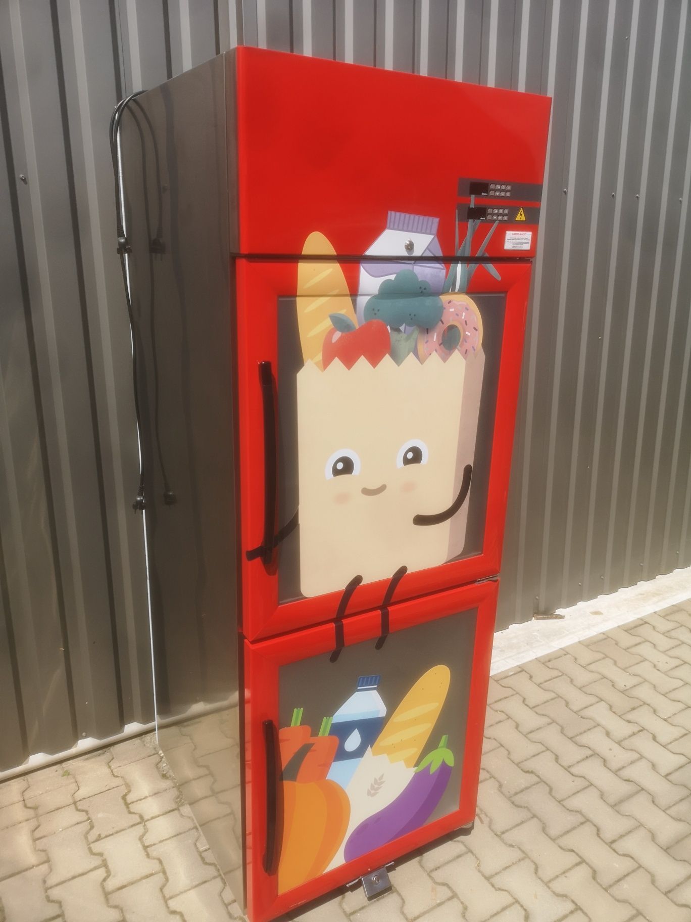 Szafa chłodnicza, mroźnicza 700l.