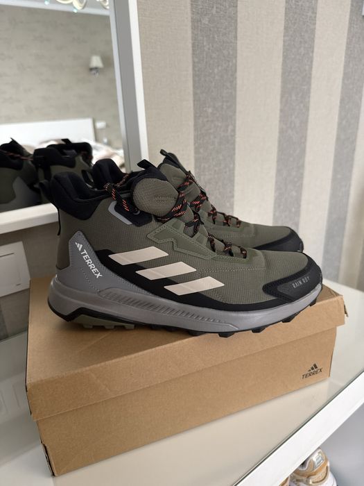 Adidas terrex ua9