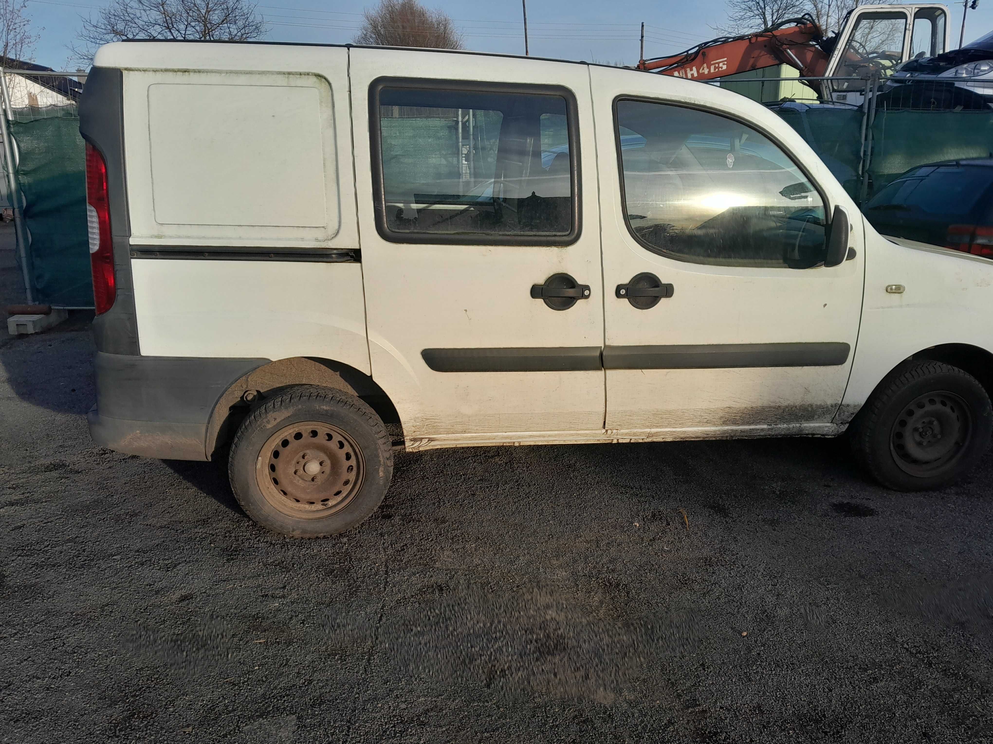 Fiat Doblo !.9 multijet 2006 rok na części