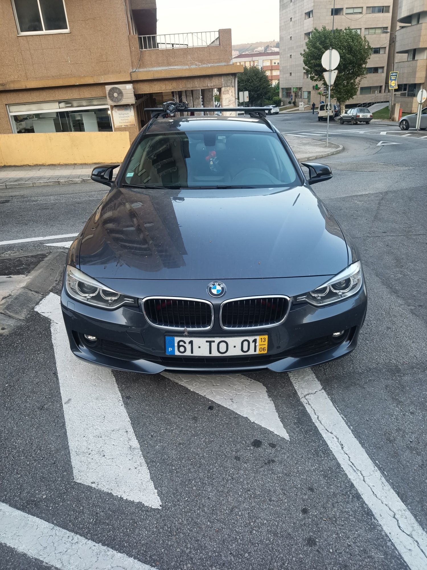BMW F31 320 d. .