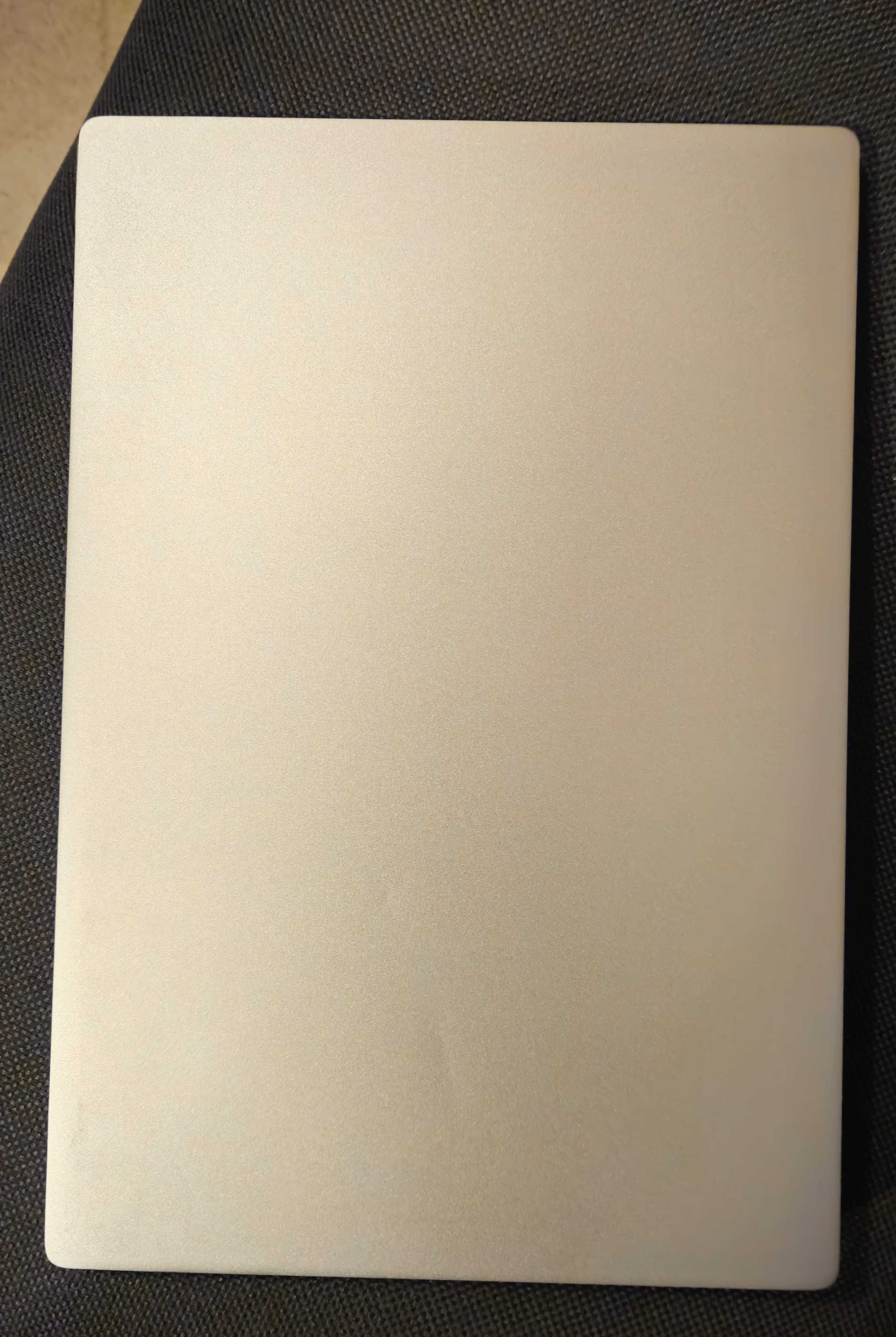 Ноутбук Xiaomi Mi Notebook Air 13.3” / i5 / SSD 256 / в гарному стані.