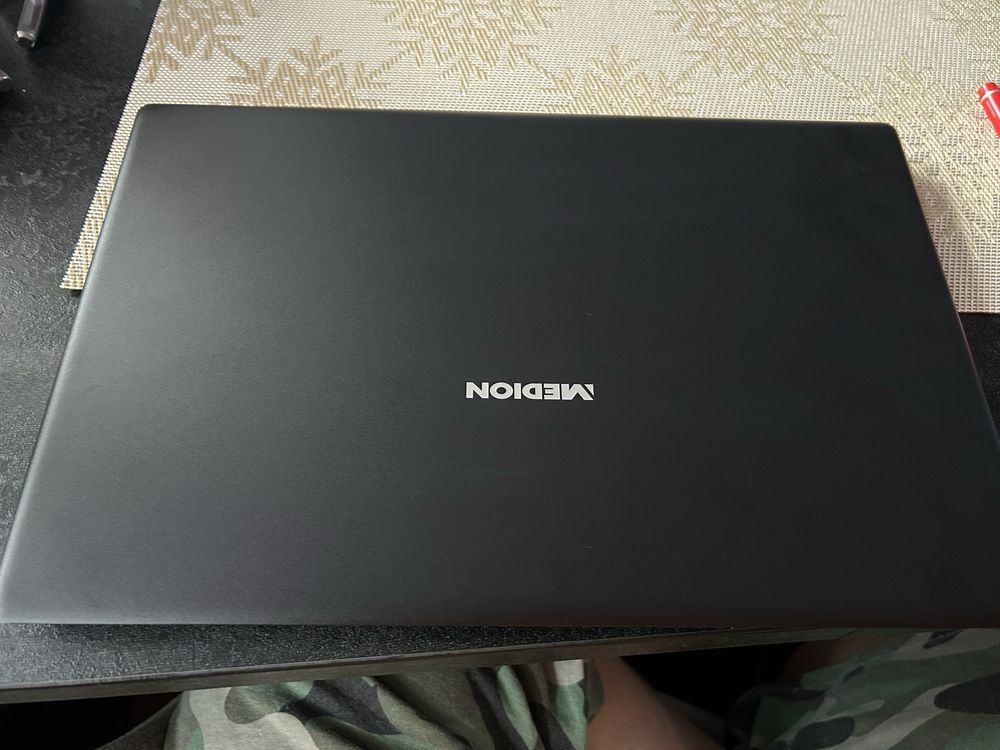 Notebook MEDION dysk SSD 128 RAM 4Gb windows 11 home NOWY LAPTOP