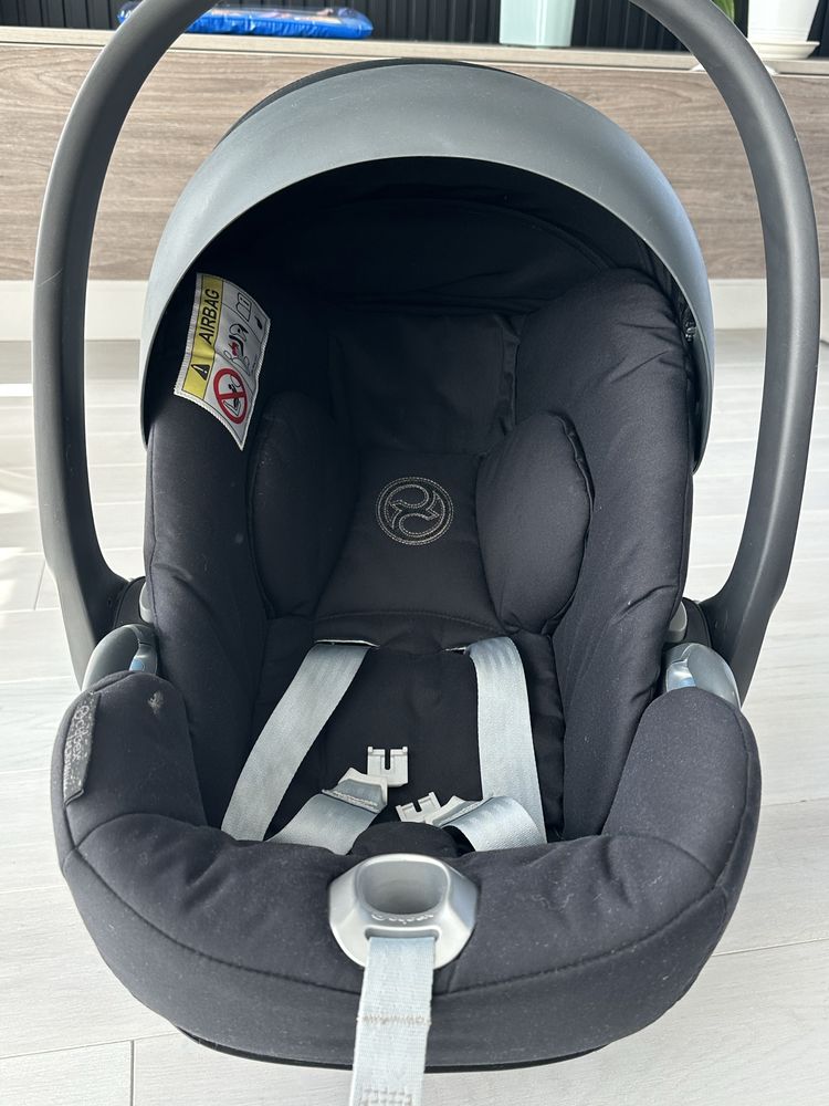 Cybex cloud z чорний