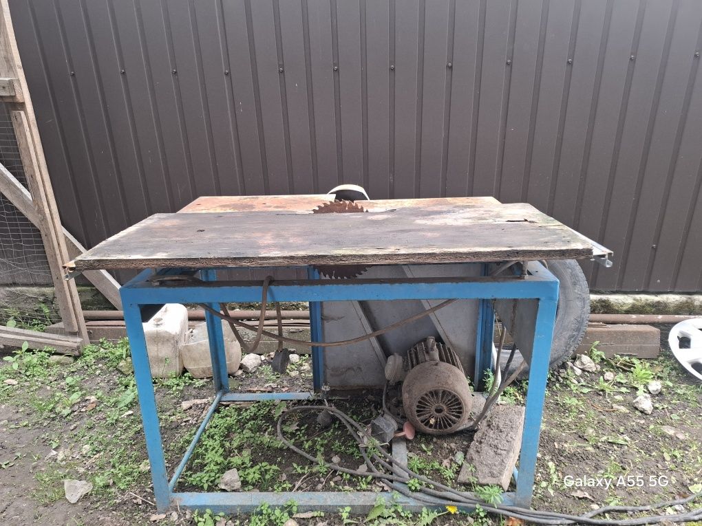 Продам циркулярка з фуганком
