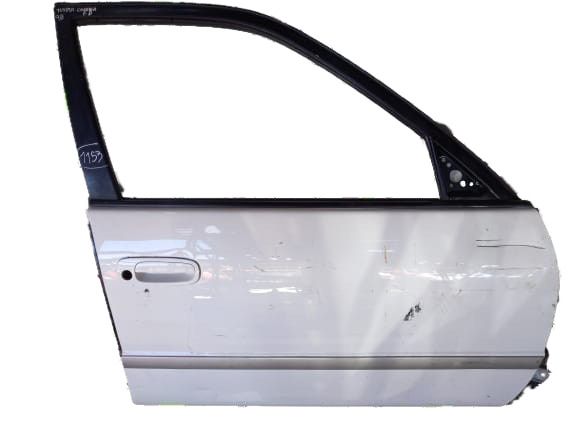 Porta frente direita TOYOTA Corolla Sedan (_E11_)