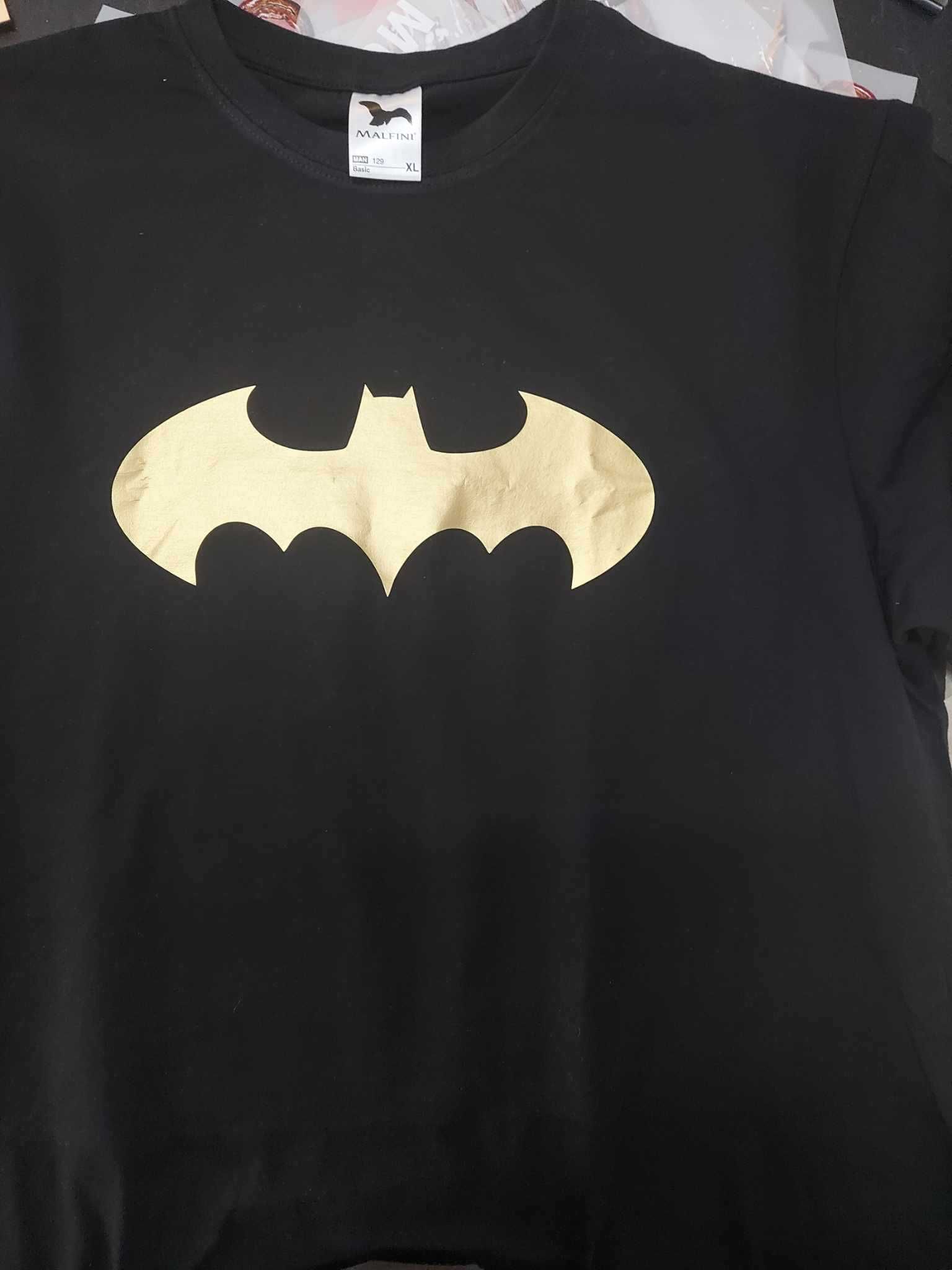 koszulka t-shirt BATMAN złote logo nietoperz nieużywana rozmiar XL