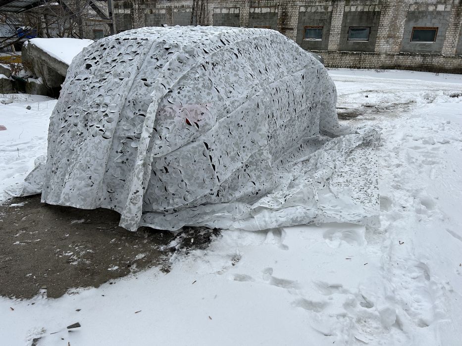 Маскувальна сітка білого кольору