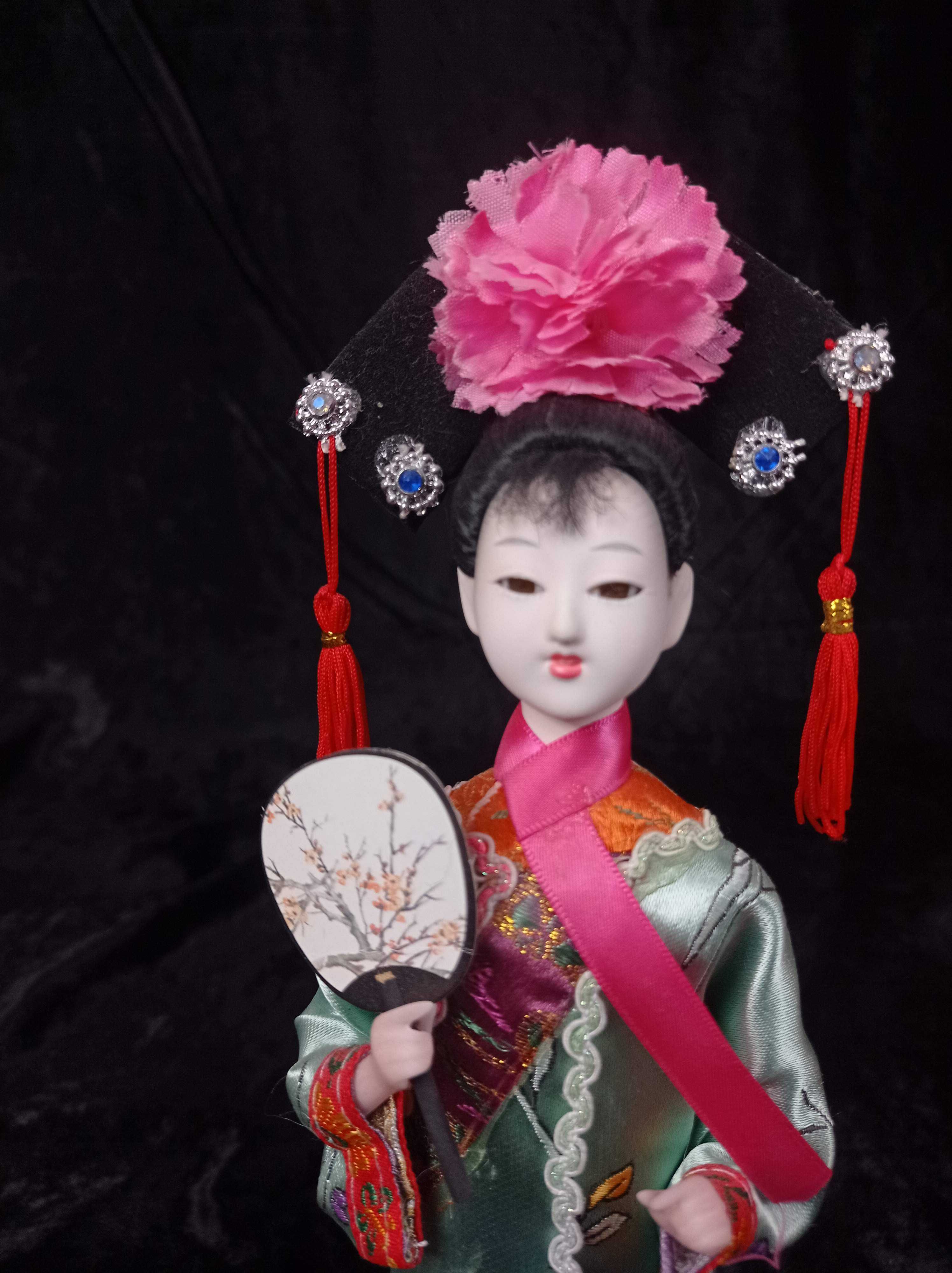 Piekna dekoracyjna lalka gejsza figurka Japonia kimono #2