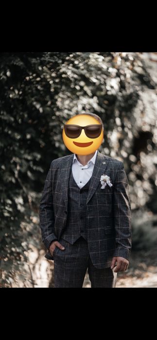 Стильний весільний костюм-трійка