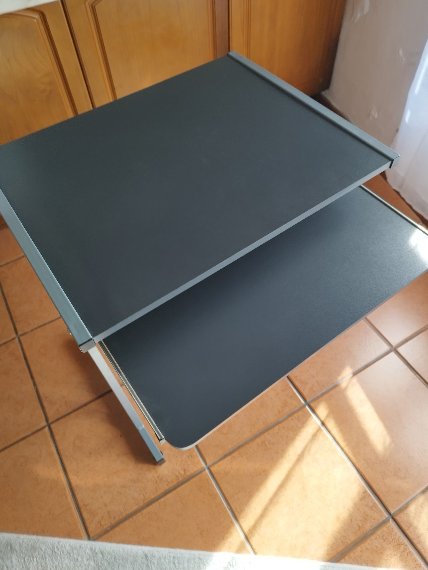 Secretária p/ Computador