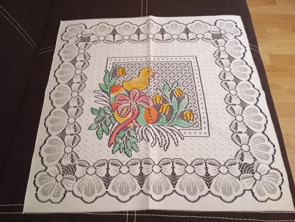 Serwetki z motywem pisanki/ Wielkanocnym
