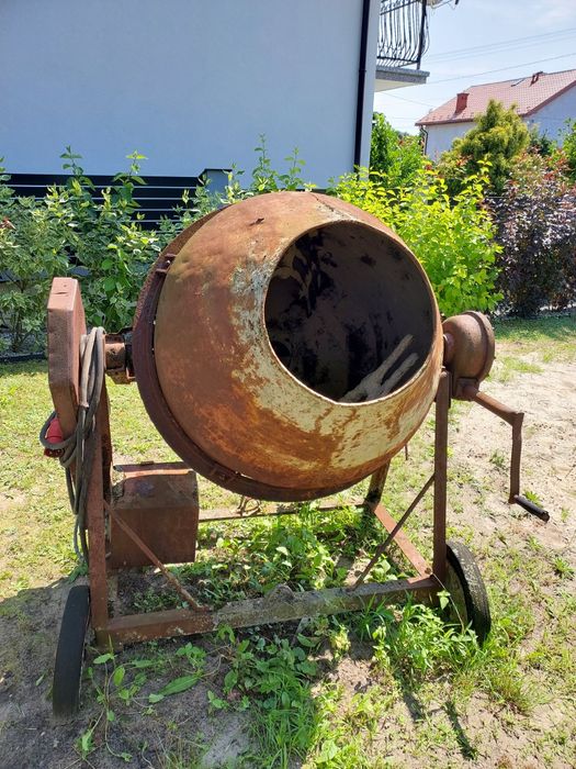 Betoniarka 250 l