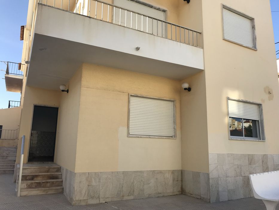 Arrenda T2 Santa Cruz - Torres vedras