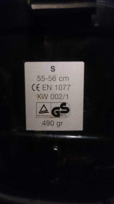 Kask dziecięcy narciarski UVEX Rozmiar S cm.55-56