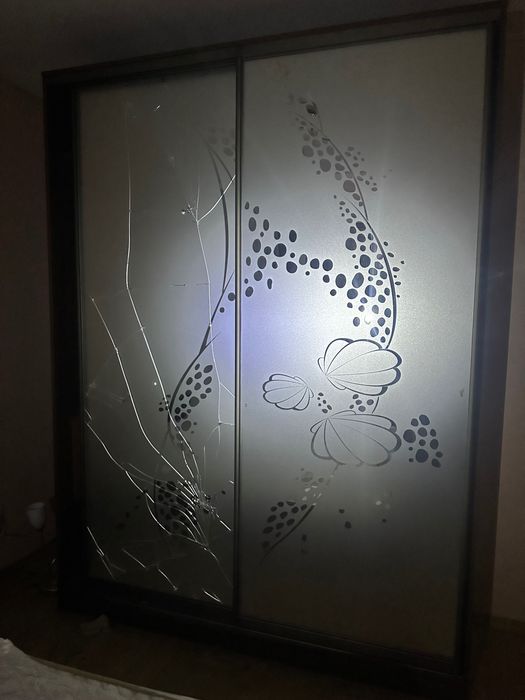 Продам шкаф купе