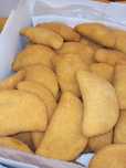 Salgados, coxinhas, rissois de camarão, pastéis