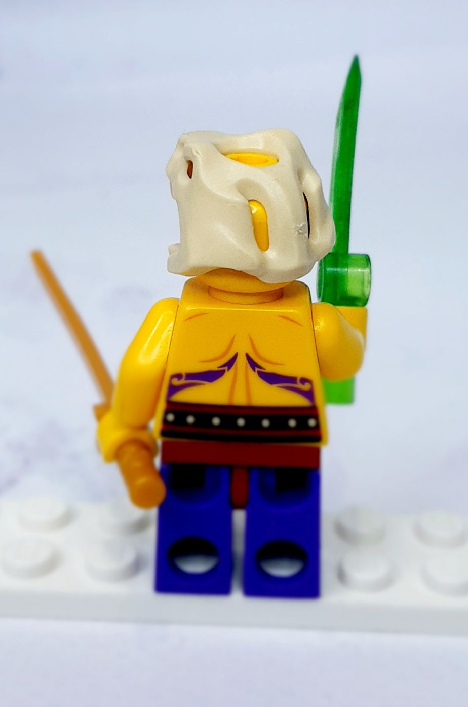 Figurka Lego STRAŻNIK CHENA+bronie