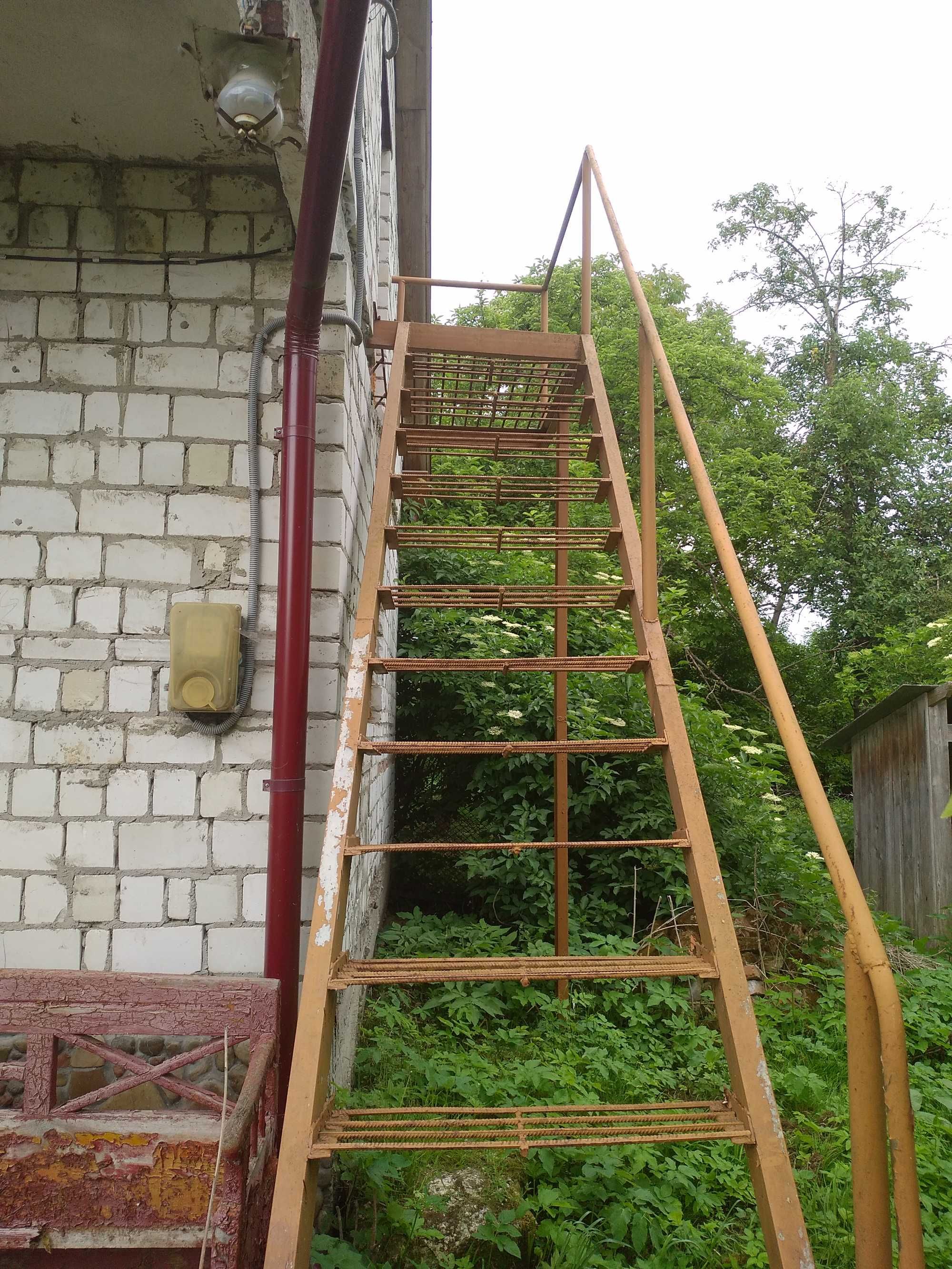 Продається 2 будинки дешево