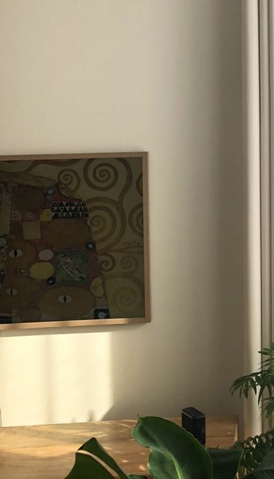 Samsung The Frame 43” (2023) + beżowe ramki – stan idealny!
