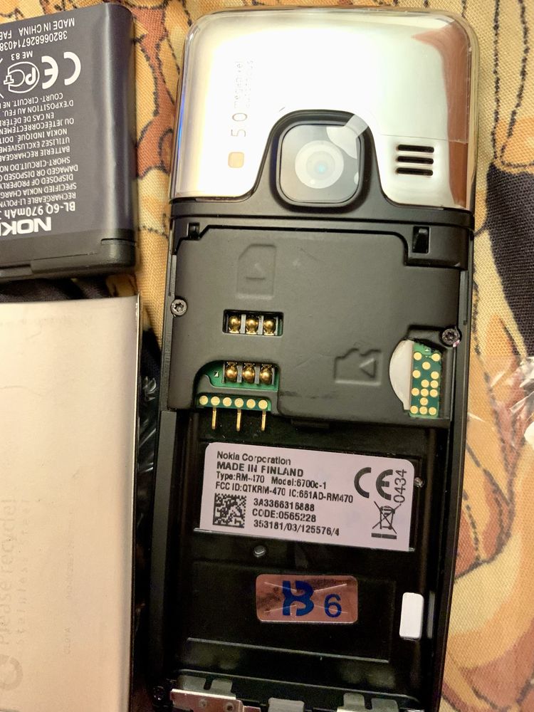 Продам Новий Nokia 6700 classic Silver. Made in Finland.