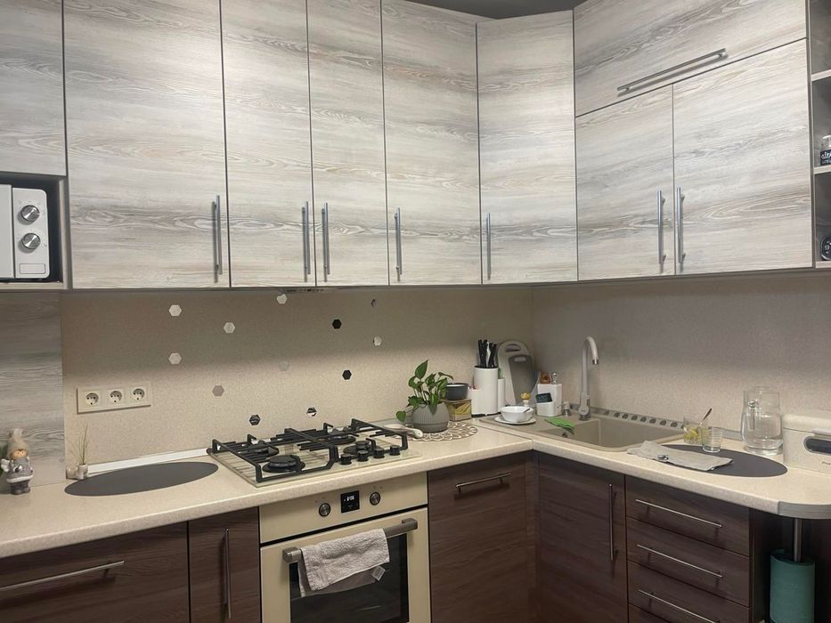 Продам 2к квартиру на Маликова