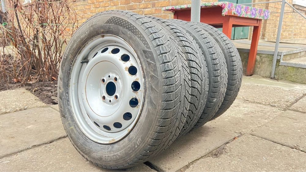 Продам зимние колеса Hankook 185 65 r15