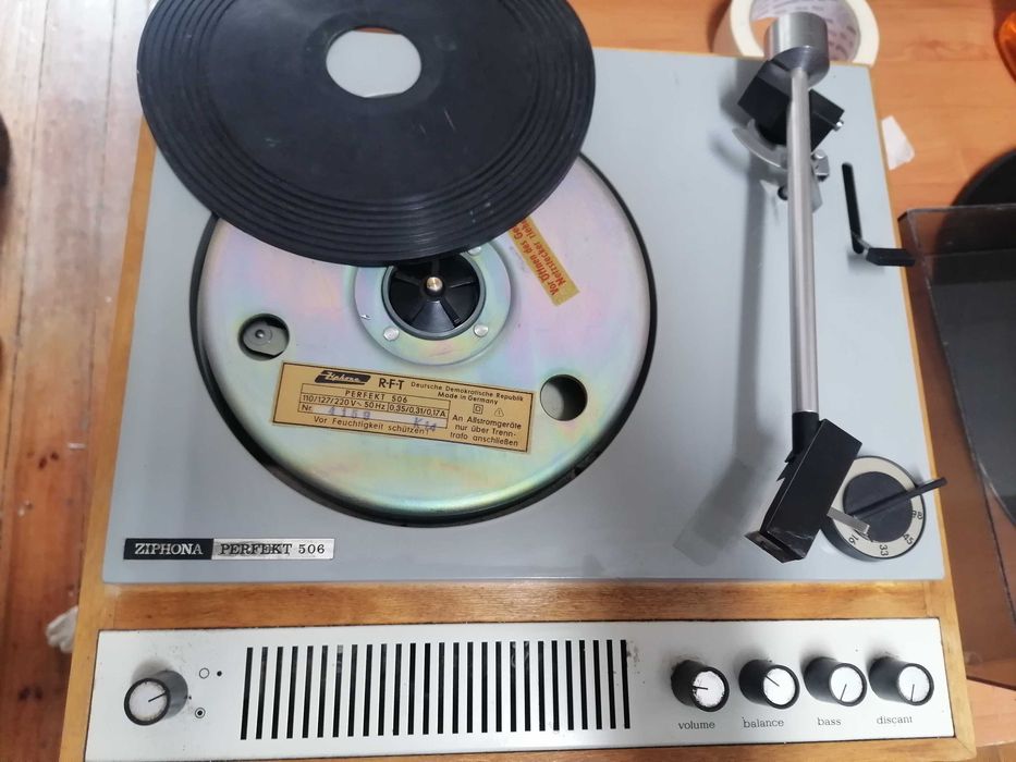 Gramofon RFT Perfekt 506