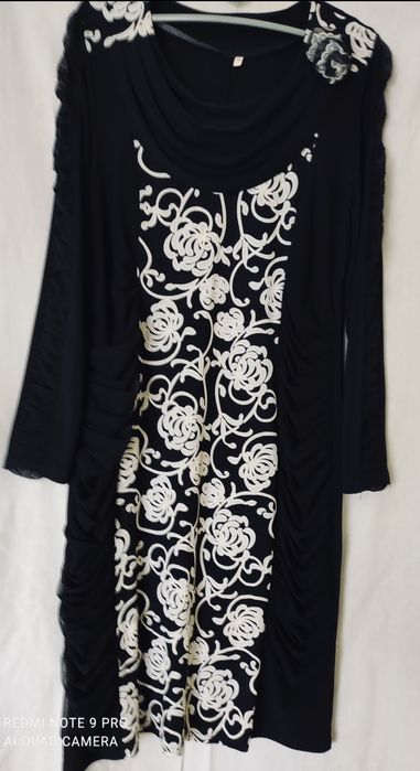 Жіноче плаття весна