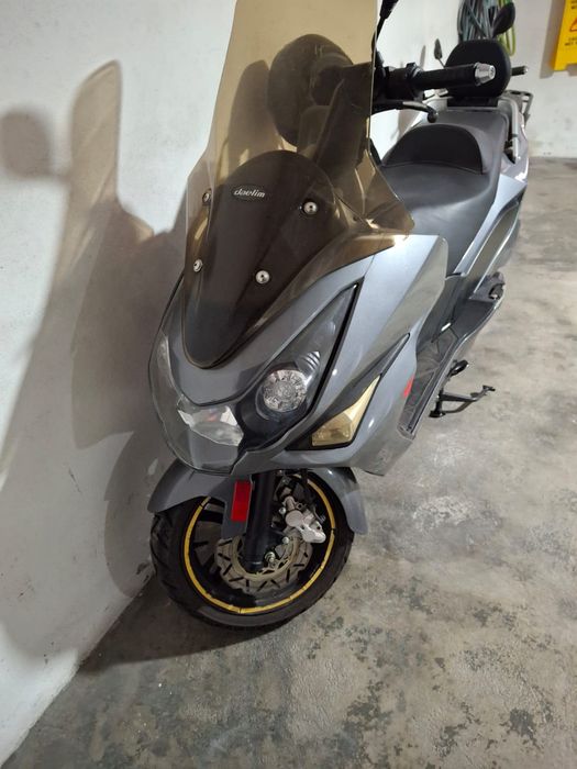 Moto Daelim S3 125