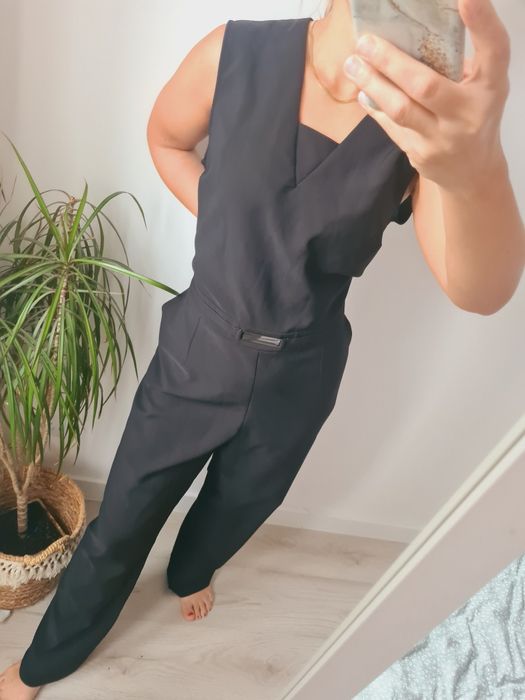 Czarny elegancki kombinezon