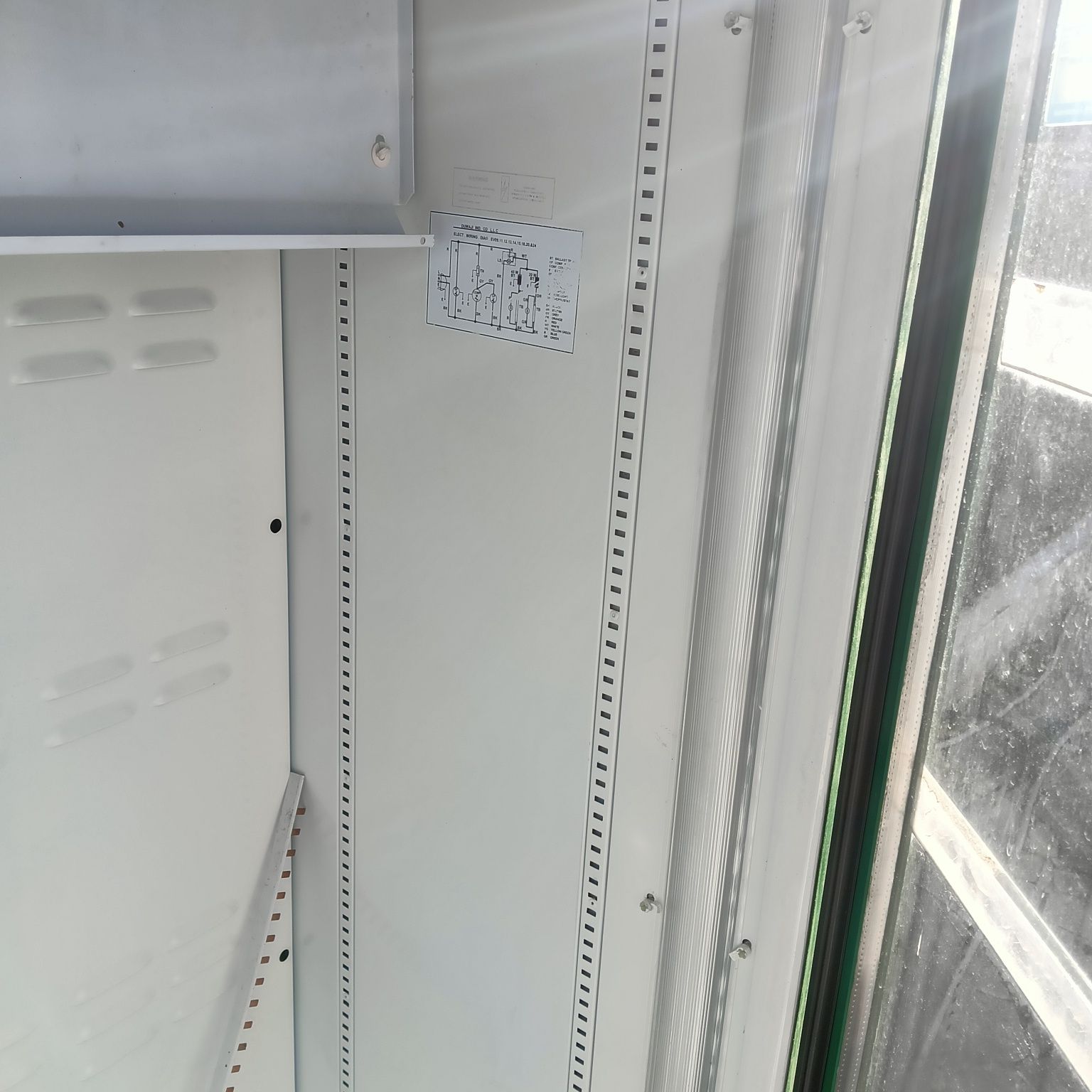 Продам холодильник